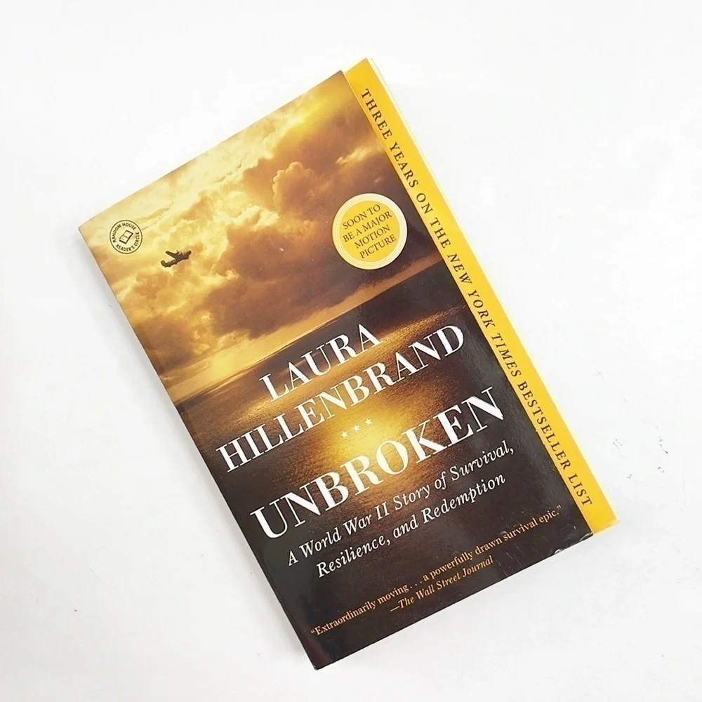 Unbroken Louis Zamperini by Laura Hillenbrand paperback book